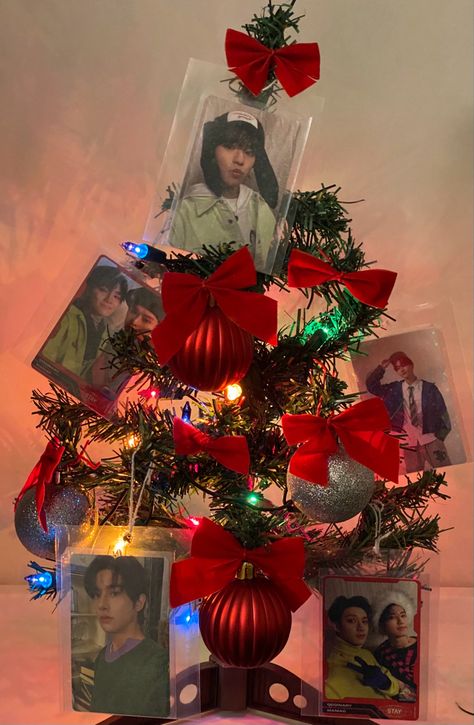 Rainbow, red, bows, K-pop, aesthetic, Christmas, cute Bts Christmas, Holiday Room, Kpop Diy, Xmas Wallpaper, Happy Merry Christmas, Noel Diy, Christmas Room Decor, Pink Christmas Tree, Christmas Room