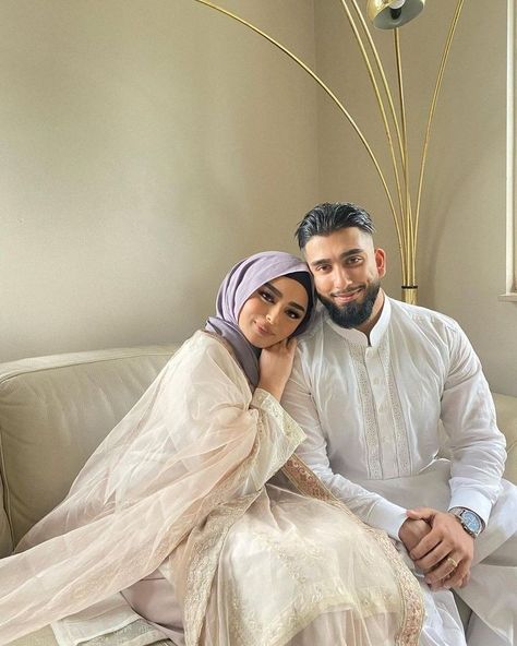 Eid Pics, Flipagram Instagram, Wedding Muslim, Bridal Dresses Pakistan, Muslim Couple Photography, Aesthetic Content, Love In Islam, Cute Muslim Couples, Couple Photoshoot Poses