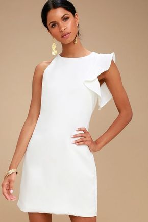 21fe5b8ba755eeaece7a450849876228desc49232991ri Best Graduation Dresses, White Dresses Graduation, Gaun Fashion, Rehearsal Dinner Dresses, Fame Dr, Shower Dresses, White Dresses For Women, Dinner Dress, Reception Dress