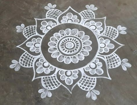 Jhuti Designs Simple, Manabasa Gurubar Jhoti Simple, Alpona Design Simple, Jhuti Designs, Mugulu Designs Latest, Rangoli Designs White, White Rangoli, Easy Rangoli Designs Videos, Very Easy Rangoli Designs