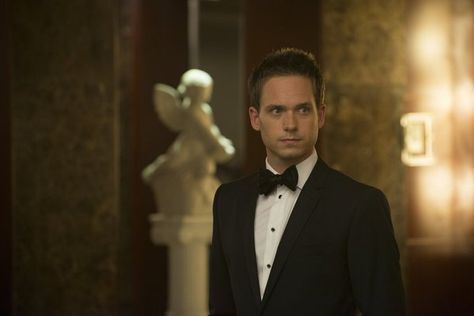 Mike Ross Suits, Mike Ross, Patrick J Adams, Suits Tv Series, Suits Harvey, Suits Usa, Suits Tv, Harvey Specter, Age Of Empires