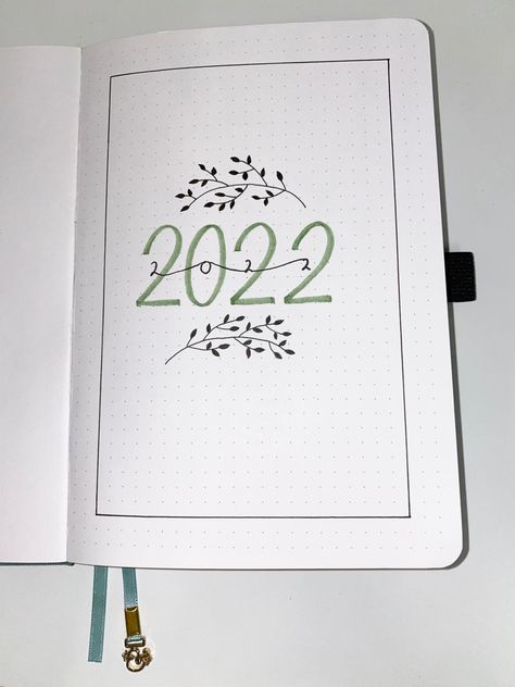 2022 Title Page, Bullet Journal 2022, Bullet Journal Title Page, Bullet Journal First Page, Bullet Journal Yearly, Bullet Journal Titles, Bullet Journal Minimalist, My 2022, Bullet Journal Ideas Templates