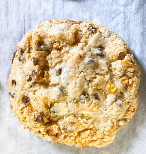 Christina Tosi's Cornflake Cookies Compost Cookies Recipe, Cornflake Chocolate, Marshmallow Cookie Recipes, Chocolate Chip Marshmallow, Chocolate Chip Marshmallow Cookies, Cornflake Cookies, Christina Tosi, Marshmallow Cookies, Cookie Recipes Unique