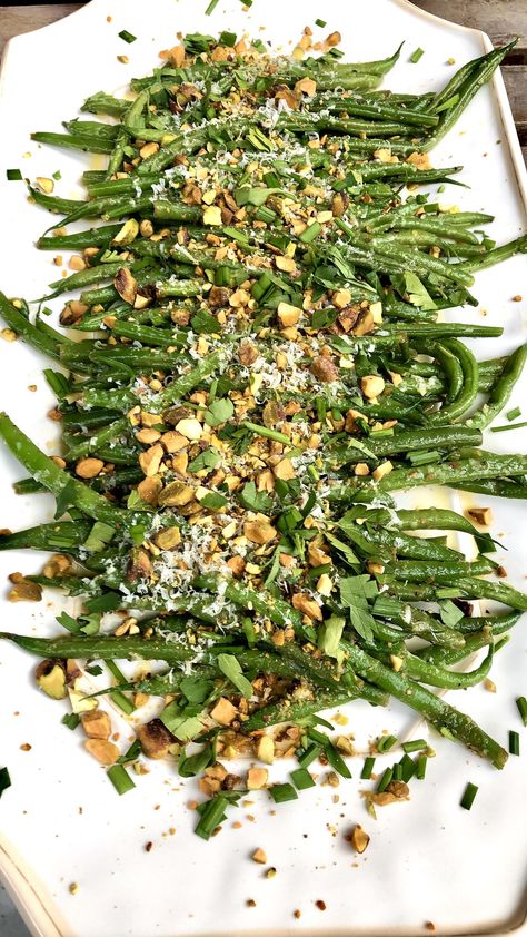 Cold Green Bean Recipes, Green Bean Salad Cold, Pistachio Vinaigrette, Crunchy Green Beans, Green Bean Recipe, Green Beans Side, Green Bean Salad Recipes, Pistachio Salad, Bean Recipe