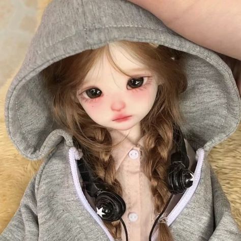 Dolls Aesthetic Cute, Juanita Core, Doll Beauty Aesthetic, Dolls Aesthetic, Doll Beauty, Doll Eye Makeup, Barbie Bride, Doll Aesthetic, 사진 촬영 포즈