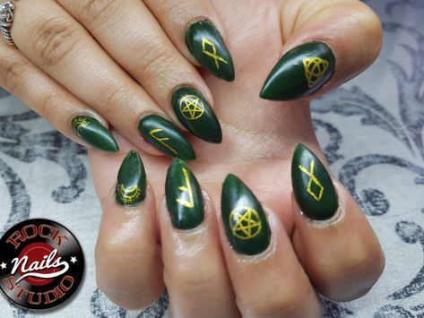 Pagan Yule Nails, Yule Nail Art, Viking Nail Art, Pagan Nails, Yule Nails, Weekend Nails, Pagan Yule, Witchy Nails, Squoval Nails