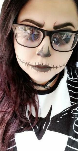 Easy Skellington Makeup, Womens Jack Skellington Costume, Jack Skeleton Face Paint, Simple Jack Skellington Makeup, Easy Jack Skellington Makeup, Jack Skellington Makeup Female Easy, Jack Skeleton Makeup, Jack Skellington Makeup Female, Female Jack Skellington