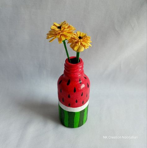 #paperflower #bottleart #sunflower #bottlepainting Mini Bottle Art Painting, Small Bottle Art Painting, Small Glass Bottle Painting, Mini Bottle Art, Painting Jars, Embroidered Jeans Diy, Paper Cup Crafts, Youtube Ideas, Quilling Work