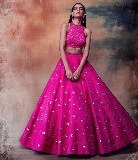 Aashni + Co on Instagram: “Brighten up your trousseau with @vvanivats’s vibrant colours. Shop on aashniandco.com // Email us on customercare@aashniandco.com or…” Fuschia Lehenga, Skirt With Blouse, Hot Pink Crop Top, Vani Vats, Orang India, Choli Design, Dot Embroidery, Pakistani Traditional, Lehnga Dress