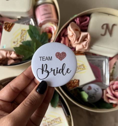 @thepurplesunset.in x @saanjh.shop 💓 My favourite collaboration, always! The Bridesmaid Hampers include: Saanjh Scented Candle Customised Jewellery Box Lip Mask Team Bride Badge Almond brittle Chocolate Scrunchies & Sheet Mask DM or text us at 9582875455 for more details!💗 [ Bridesmaid bridesmaidhampers weddingfavours Indianwedding gifting bridesmaidproposal Groomsman groomsmanhampers groomsmanproposal] #weddingseason #returngifts #teambride #teamgroom #explore #explorepage #weddinggifts Bridal Ornaments, Customised Jewellery, Almond Brittle, Team Groom, Purple Sunset, Origami Tutorial, Team Bride, Lip Mask, Sheet Mask