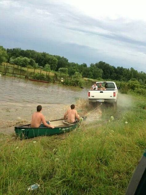 Hillbilly canoeing Country Best Friends, Country Girl Life, Everything Country, Country Strong, Country Jokes, Country Summer, Southern Life, Country Lifestyle, Country Humor