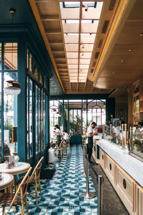 Monsieur Spoon PIK — Greysuitcase Monsieur Spoon, Restaurant Inspiration, Round Marble Table, Brunch Cafe, Retail Architecture, Gelato Shop, Beef Bacon, Bakery Ideas, Tall Windows