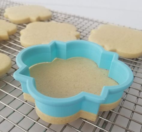 60 Cookies, No Spread Sugar Cookie Recipe, Vanilla Sugar Cookie Recipe, Roll Out Sugar Cookies, Royal Icing Sugar, Sugar Cookie Royal Icing, Sally's Baking, Vanilla Sugar Cookie, Sugar Cookie Recipe