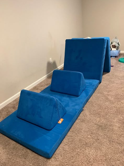 Nugget Play Ideas, Nugget Couch Activities, Nugget Couch Ideas Climbing, Single Nugget Builds For Climbing, 3 Nugget Obstacle Course, Nugget Couch Ideas One, Nugget Couch Playroom, 1 Nugget Builds, Nugget Couch Slide