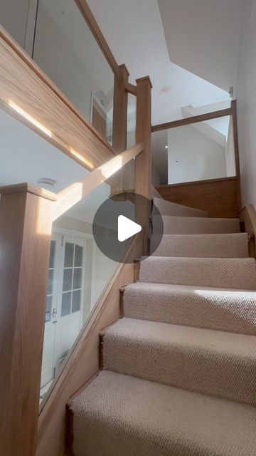 Jon Lewis on Instagram: "Full transformation of a oak and glass stair refurb ✨ 

#oak #stairs #stairdesign #stairrenovation #asmr #carpentry #woodworkingskills #asmrsounds #reeloftheday #instagood #fyp #explorepage #southampton #uk" Stairs Rails, Turning Stairs, Oak Decorating Ideas, Diy Glass Stair Railing, Internal Staircase, Stairs Transformation, Stairs Glass Railing, Internal Staircase Design, Stair Railing Ideas Farmhouse