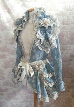 #Boho #Flower #Design #Dresses Steampunk Bustle Skirt, Vestiti In Jeans, Moda Steampunk, Diy Outfits, Bustle Skirt, Frou Frou, فستان سهرة, Denim And Lace, 가을 패션