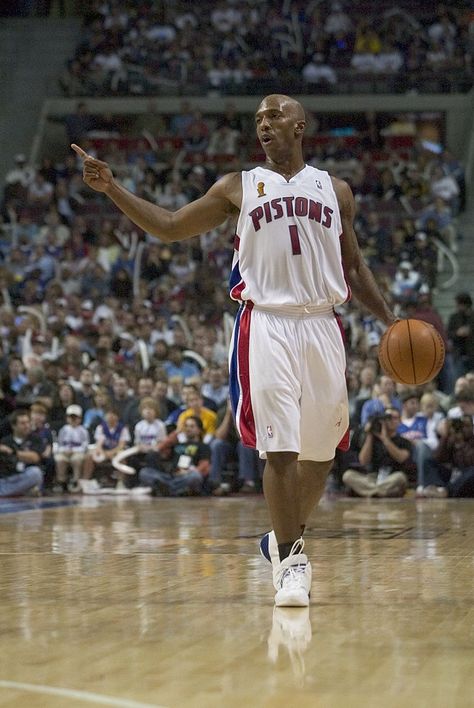 Chauncey Billups, Nba Championship Aesthetic, Kobe Nba Champion, Bad Boy Pistons, Thunder Nba, Kobe 2001 Championship, Warriors Stephen Curry, Nba Players Winning Championship, Basketball Highlights