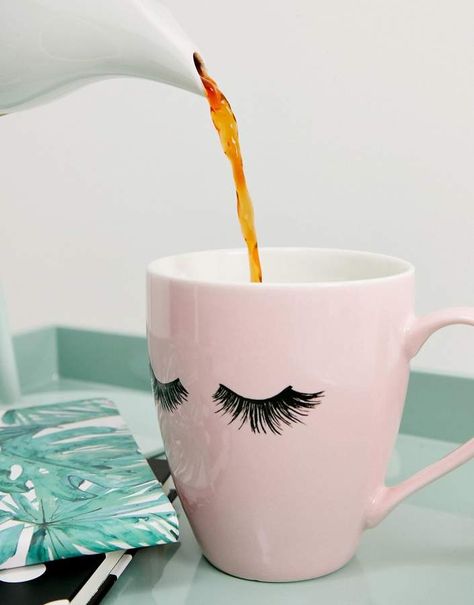 Candlelight Eyelash Mug Eye Lash Photography, Present Gift Ideas, Eyelash Extensions Salons, Lash Room Decor, Starbucks Design, Lash Quotes, Blessing Bags, Individual Eyelash Extensions, Artist Shirts