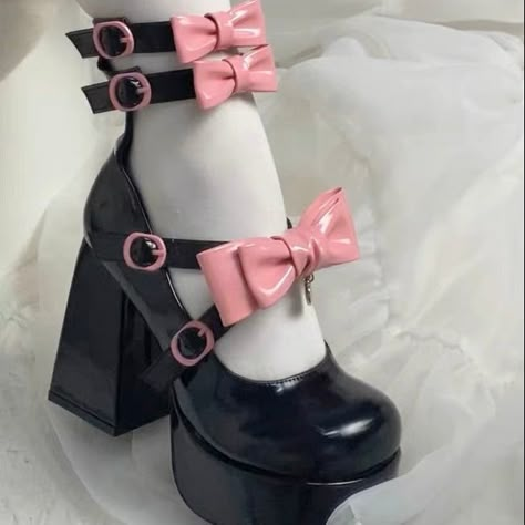 Barbie Heels, Cute Shoes Heels, Kawaii Shoes, Cute Heels, Girly Shoes, Bow Earrings, Milky White, Really Cute Outfits, Kawaii Clothes