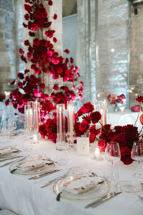 Pasquale & Clarissa All White Wedding With Red Roses, Modern Red Wedding Flowers, Red Roses Aesthetic Wedding, Red Party Ideas Decorations, Red Flower Wedding Decoration, Romantic Red Rose Wedding Theme, Wedding Florals Winter, Roses Table Decor, Red Roses Decoration