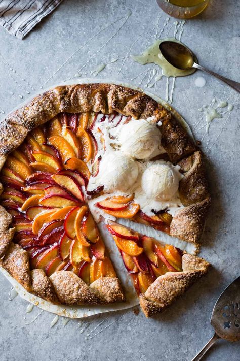 Stone Fruit Galette with Honey & Cardamom {gluten-free} Gluten Free Galette, Fruit Galette, Bojon Gourmet, Gluten Free Pie Crust, Gluten Free Pie, Spiralizer Recipes, Savory Tart, Stone Fruit, Nectarine