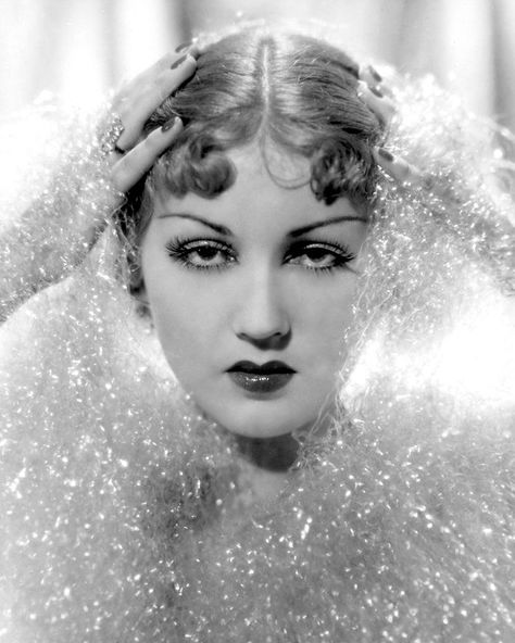 Grace Bradley, Horoscope Virgo, Vintage Movie Stars, Virgo Horoscope, Classic Movie Stars, Old Hollywood Glamour, Real Beauty, Inspirational People, Classic Beauty