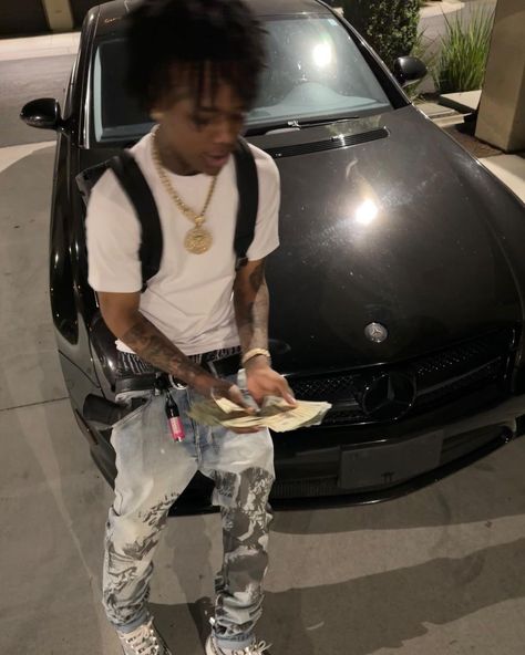 Heembeezy Pfp, Heembeezy Rapper, Male Rappers, Male Pfps, Best Neck Tattoos, Rap Music Quotes, Drip Outfit Men, Mens Leather Pants, Neck Tattoos