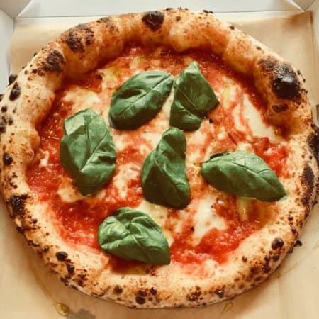 Authentic Neapolitan Pizza Recipe | Make The Perfect Neapolitan Pizza Neapolitan Pizza Dough Recipe, Authentic Italian Pizza, Neopolitan Pizza, Italian Pizza Recipe, Neapolitan Pizza, Best Pizza Dough, Pizza Recipes Homemade, Italian Pizza, Pizza Recipes Dough