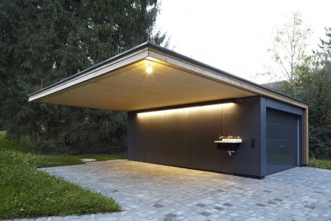 http://www.mobilehomerepairtips.com/mobilehomecarports.php has some information on to choose a carport for your home. Carport Modern, Modern Carport, Carport Garage, Carport Designs, Modern Garage, Garage Design, Garage House, Luxury House Designs, Container House