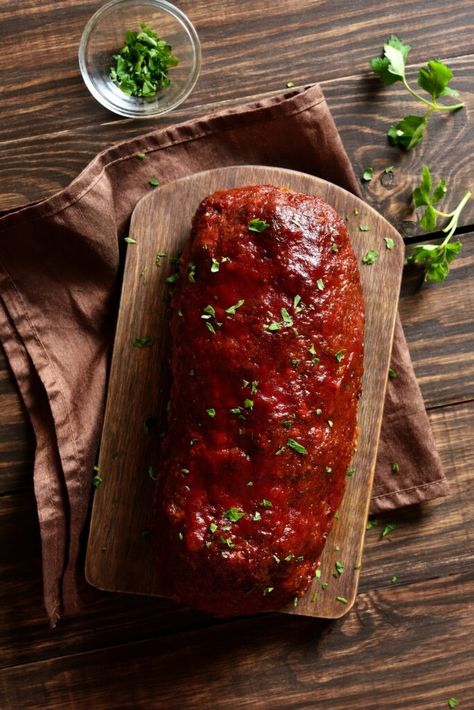 Gordon Ramsay Meatloaf Recipe - Half-Scratched Gordon Ramsay Meatloaf, Best Moist Meatloaf Recipe, Moist Meatloaf Recipes, Gordon Ramsey Recipes, Cheeseburger Meatloaf, Gordon Ramsay Recipe, How To Cook Meatloaf, Good Meatloaf Recipe, Chef Gordon Ramsay