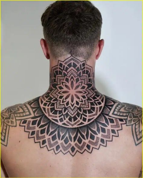 Men's Chest Tattoo Ideas, Tattoo Women Back, Mandala Tattoo Neck, Mandala Chest Tattoo, Man Tattoo Ideas, Geometric Tattoo Neck, Back Of Neck Tattoo Men, Mandala Tattoo Back, Flower Neck Tattoo