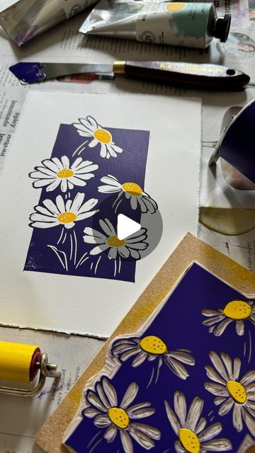 Grace Wong on Instagram: "Printing process of my Daisy….a linocut print in yellow and purple! I had fun trying a new method..’Jigsaw print’ and love how it turned out 🌼

Have a lovely day ☀️

#linocut #linoprint #summer #daisyprint #daisyart #wildflowerart #printmakingprocess #botanicalartlovers #botanicalprint #floralinspiration #daisylove #pookipress #cranfieldcolours" Linocut How To, Daisy Lino Print, Jigsaw Lino Print, Lino Print Pattern Ideas, Daisy Linocut, Linocut Diy, Jigsaw Linocut, Printmaking Flowers, Linocut Art Ideas