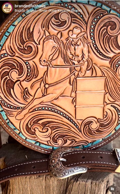 Horse Tooling Pattern, Barrel Racing Saddle, Upcycle Denim, Horseshoe Crafts Projects, Handmade Leather Work, Pattern Design Drawing, Custom Leather Work, Western Designs, Leather Working Patterns