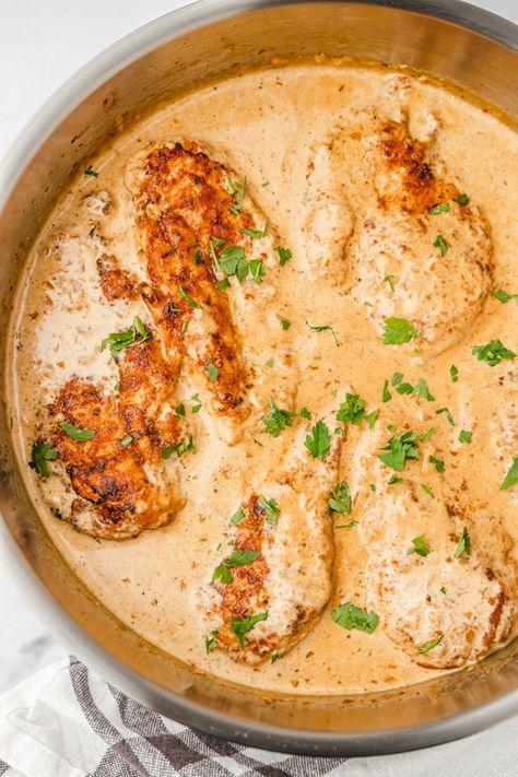 Creamy Cajun Chicken Recipe Sweet Cajun Chicken, Cajun Chicken Dinner Recipes, Cajun Marinated Chicken Recipes, Healthy Chicken And Mashed Potatoes, Creamy Cajun Wings, Creole Seasoning Chicken, Creamy Cajun Chicken Wings, Cajun Marinated Chicken, New Orleans Chicken Recipes