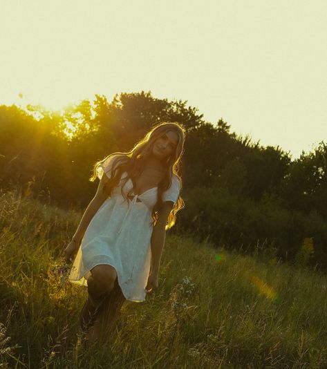 the last light of summer ✨ loved doing these senior photos so much! #authenticlovemag #unscriptedposingapp #dirtybootsandmessyhair #belovedstories #theromanticsclub #cinegrams #sarahimagazine #seniorphotos #michiganseniorphotographer #michigan #seniorinspo #777luckyfish #senioryearmagazine #cinematicphotographer #documentarystyle #visualpoetry keywords - golden hour, sunset, senior inspo, senior, senior pictures, senior photos, white dress, outfit inspo, summer, running, laughing, dancing... Golden Hour Sunset, White Dress Outfit, Summer Running, Outfit Inspo Summer, Visual Poetry, Senior Photographers, Dress Outfit, Senior Year, Summer Of Love