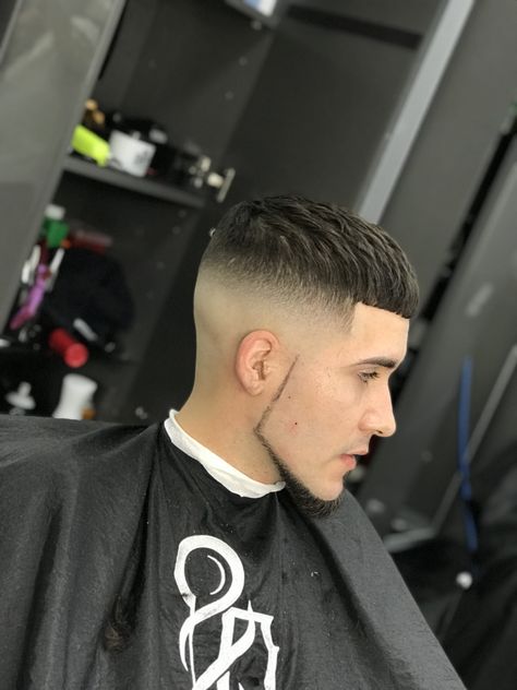 French Crop High Fade, French Crop Mid Fade, Mid Fade Textured Fringe, High Skin Fade Short Top, Textured Fringe Mid Fade, Faded Crop Top Haircut, Textured Crop Top Fade, Buzz Cut For Men, Very Short Hair Men