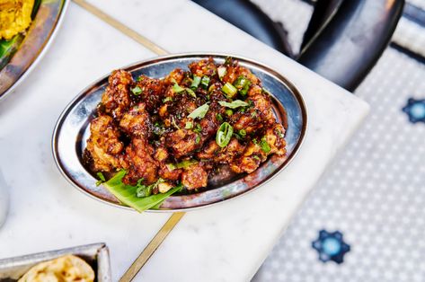 Dishoom Recipe, Recipe For Chilli, Chilli Chicken Recipe, Wok Recipes, Smothered Chicken, Chilli Recipes, Chilli Chicken, Garlic Fries, Cookery Books