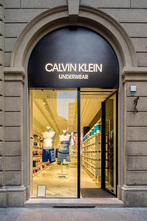 New Money Fashion, Calvin Klein Fashion, A Day In Paris, Calvin Klein Outfits, Calvin Klein Store, Eye Ball, Money Fashion, New Money, Ck Calvin Klein