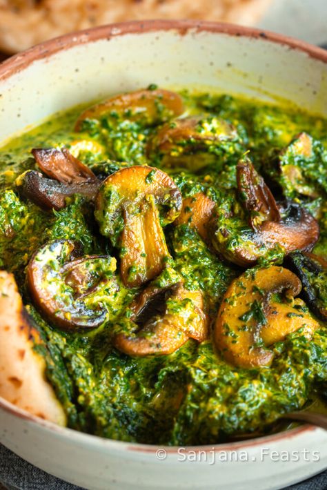 Indian Creamed Spinach, Vegan Spinach Recipes Dinners, Tofu And Mushrooms Recipes, Easy Vegetarian Indian Food, Vegetarian Recipes With Jalapenos, Tofu Spinach Curry, Deep Dish Recipes, Vegan Veggie Dishes Healthy, Spinach Curry Indian Foods