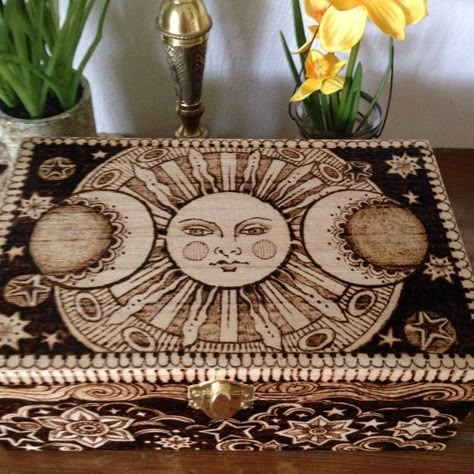 Sun Moon Box Pyrography Designs, Wood Burning Patterns Stencil, Wood Burning Tips, Wiccan Crafts, Wood Burn Designs, Pagan Crafts, Painted Wooden Boxes, Woodburning Projects, Wood Burning Ideas