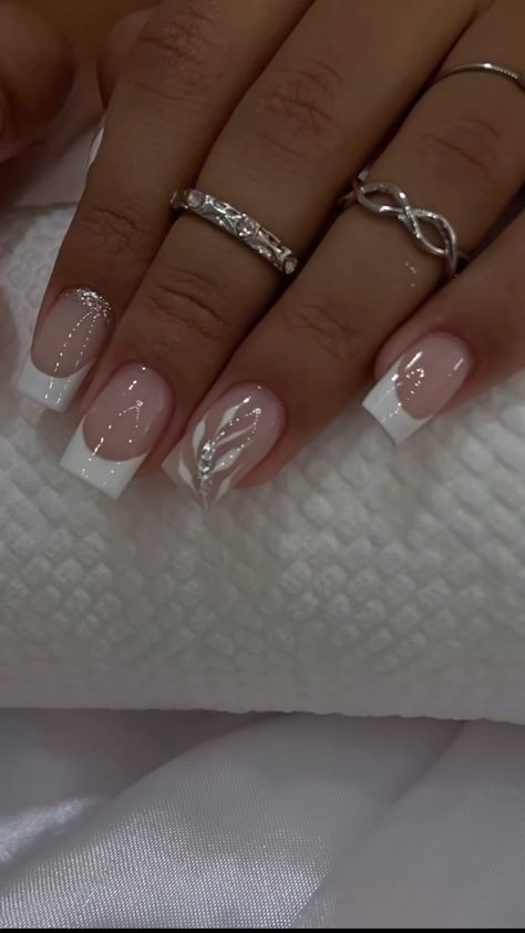 Bridal Nails French, Elegant Touch Nails, Quartz Nails, Unghie Sfumate, Nail Tip Designs, Manicure Nail Designs, Hello Nails, Sassy Nails, Fancy Nails Designs