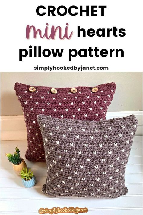 Crochet Homeware, Crochet Square Pillow, Free Crochet Pillow Patterns, Crochet Pillow Cover Pattern, Crochet Pillow Case Pattern, Pillow Pattern Crochet, Crochet Colorwork, Crocheted Pillows, Worry Worms