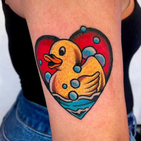 Ducky Tattoo, Berry Tattoo, Duck Tattoos, Traditional Tattoo Inspiration, Cute Tattoo, Manga Tattoo, Tattoo Portfolio, American Traditional Tattoo, Rubber Ducky