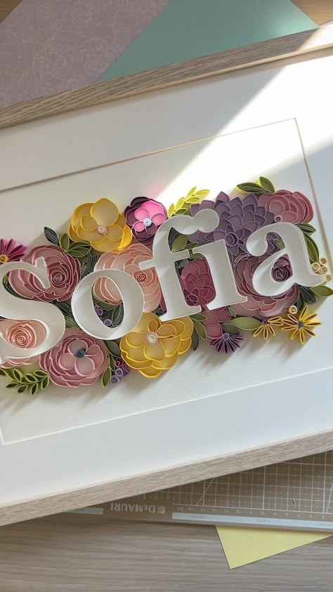 Quilling By Svetlana Danilova | It’s new letter #E #quilling | Instagram Quilling Paper Letters, Paper Quilling Designs Letters, Cute Paper Quilling Ideas, Quilling Names Letters, Quilling Craft Ideas, Quilling Resin, Name Quilling Art, Art Names Ideas, Quilling Flowers Patterns