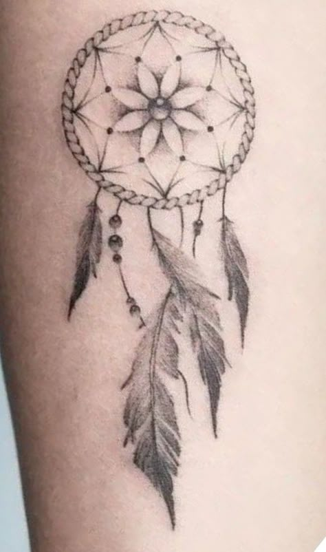 Dream Catcher Elbow Tattoo, Dainty Dream Catcher Tattoo, Dreamcatcher Compass Tattoo, Tattoo Ideas Dream Catcher, Tattoo Dreamcatcher, Dream Catcher Tattoo, Elbow Tattoos, Piercings And Tattoos, Abstract Tattoo