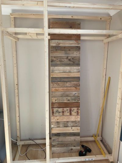 Homemade Wardrobe, Fitted Wardrobe Doors, Shed Door Hinges, Pallet Wardrobe, Pallet Closet, Ikea Wardrobe, Diy Wardrobe, Shed Doors, Pallet Shelves