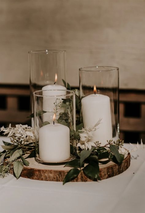 Minimalist Centre Piece Wedding, Modern Minimalist Wedding Theme, Simple Wedding Centrepiece, 2024 Wedding Centerpieces, Simplistic Wedding Decor, Minimalist Centerpiece Wedding, Rustic Wedding Table Centerpieces, Minimalist Wedding Centerpieces, Mr And Mrs Wedding Table