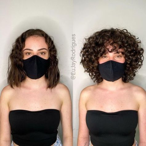 Curly Bob Bangs, Curly Bob With Fringe, Curly Angled Bobs, Short Haircuts With Bangs, Bob Haircut Curly, Bob Hairstyles With Bangs, Curly Hair Photos, Bob Haircut With Bangs, Short Curly Haircuts