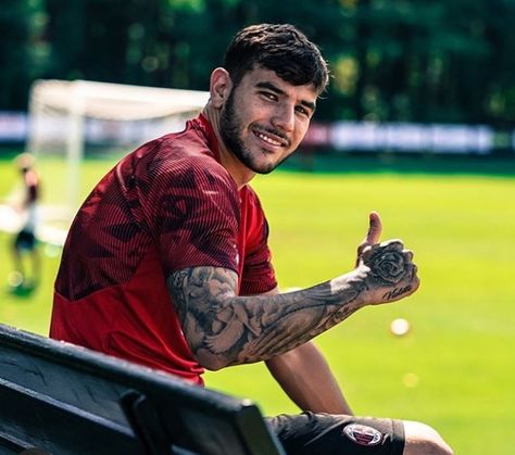 Theo Hernandez Tattoo, Hernandez Tattoo, Theo Hernandez, Paolo Maldini, Football Love, Football Player, Ac Milan, Football Club, Football Players