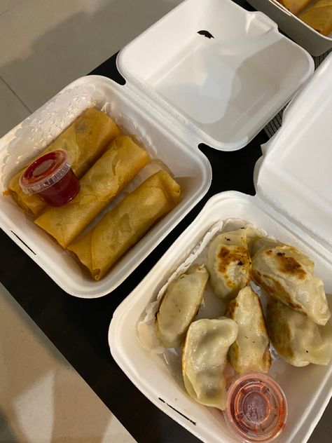 Nyc Chinese Food, Takeout Food Aestathic, Chinese Food Aesthics, Food Babe, Delicacy Food, Healthy Food Motivation, Yummy Comfort Food, Think Food, Food Goals